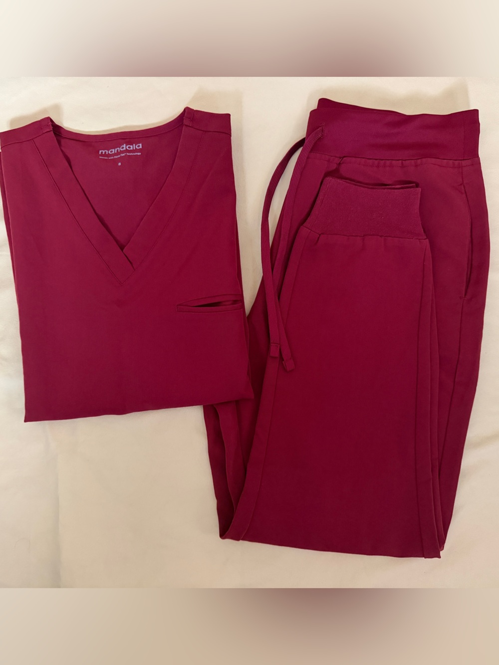 Mandala scrubs set in Rosewood